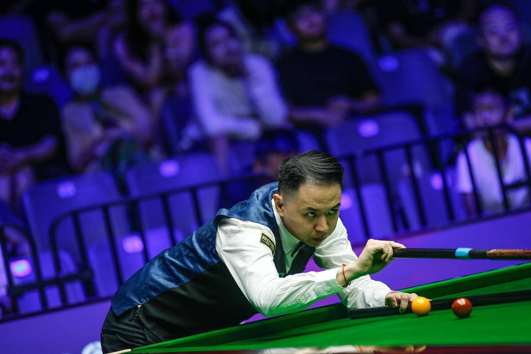 在篮球圈 在篮球圈