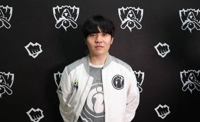 防守端的穩 防守端的穩